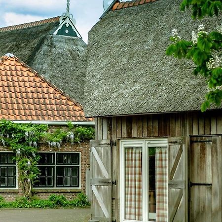 Teades Plak bij De Herberg van Smallingerland Hotel Rottevalle Buitenkant foto