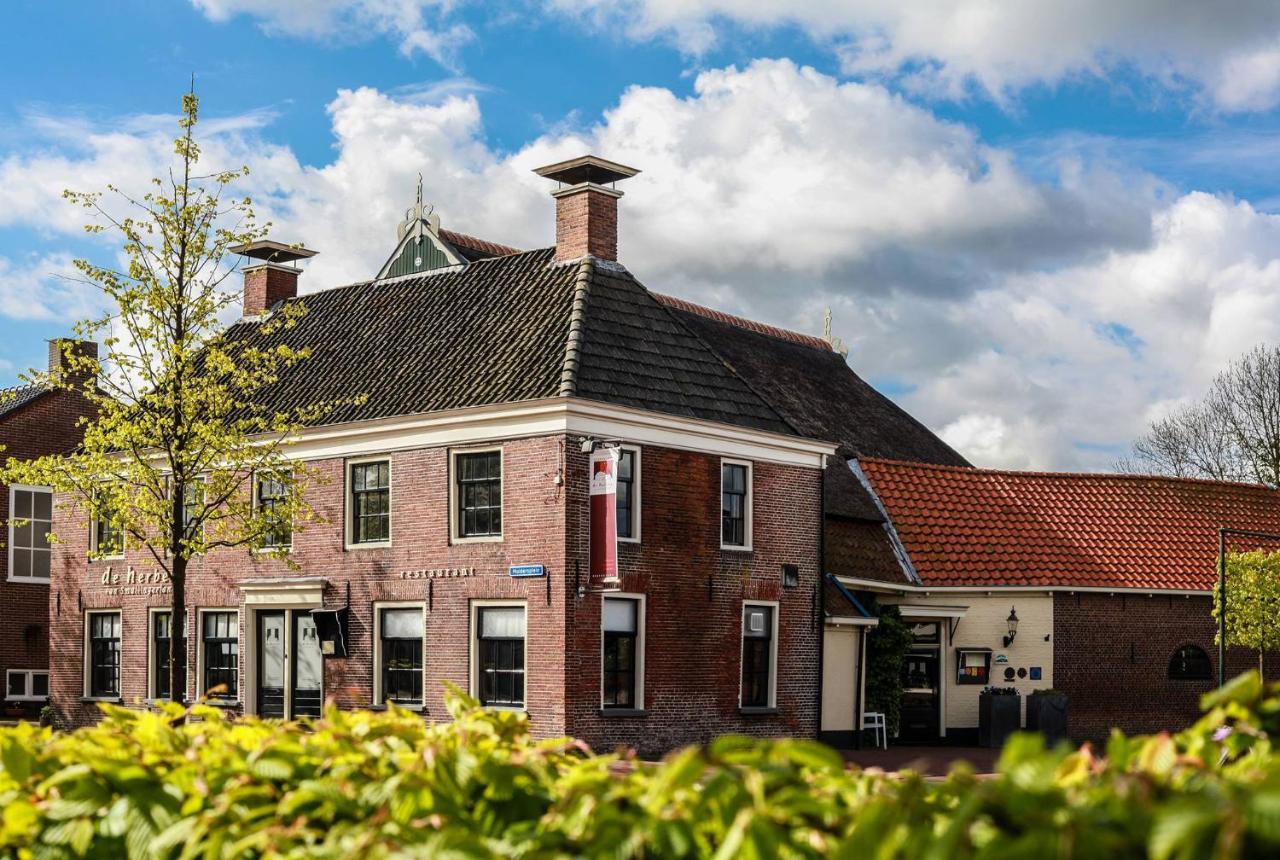 Teades Plak bij De Herberg van Smallingerland Hotel Rottevalle Buitenkant foto